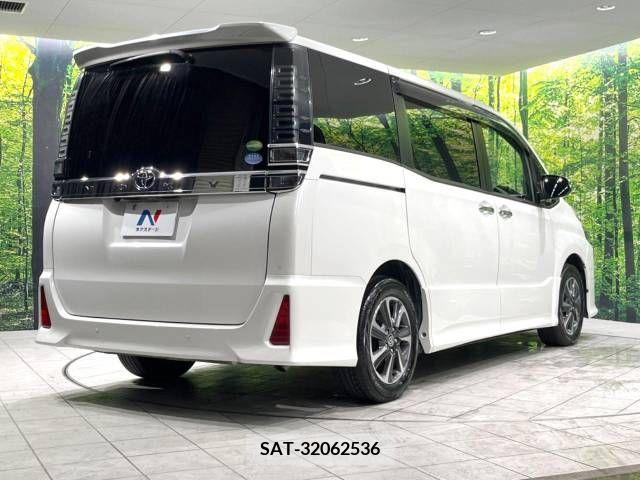 Toyota VOXY 2020-01 384660-17