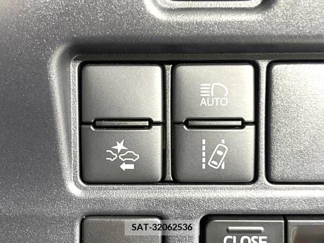 Toyota VOXY 2020-01 384660-5
