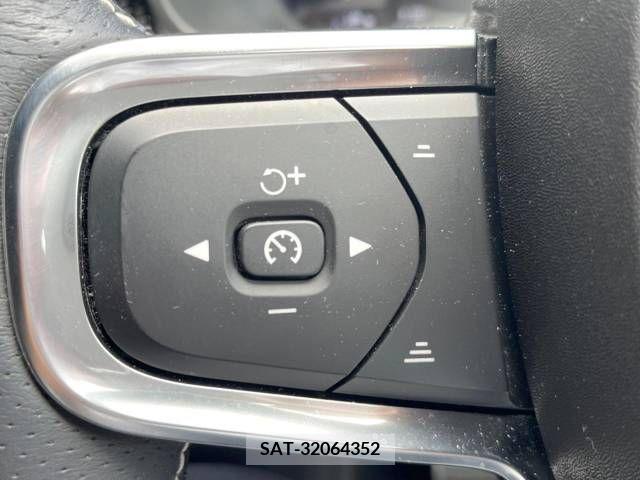 Volvo XC40 2021-03 288797-8