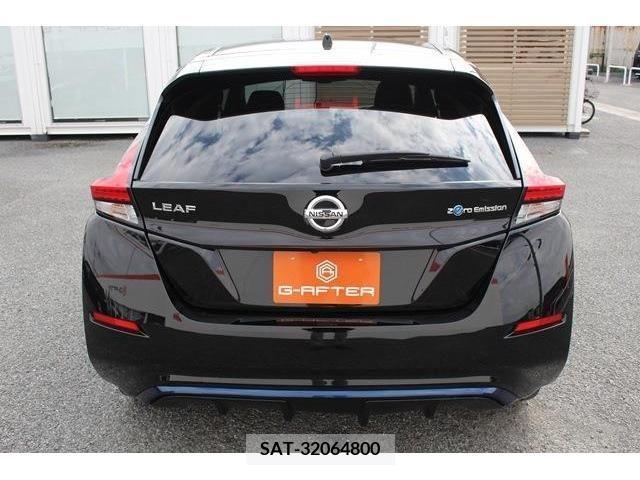 Nissan LEAF 2018-08 205203-9