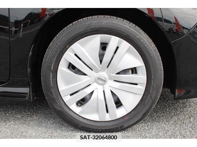 Nissan LEAF 2018-08 205203-11