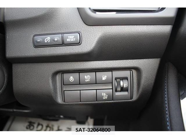 Nissan LEAF 2018-08 205203-3