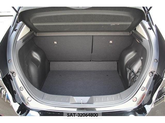 Nissan LEAF 2018-08 205203-17