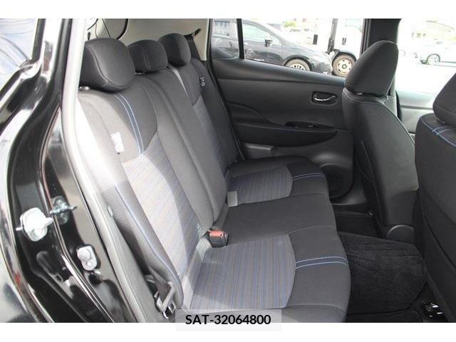 Nissan LEAF 2018-08 205203-15
