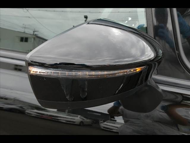 Nissan NOTE 2015-06 9901-18