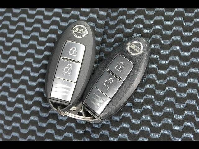 Nissan NOTE 2015-06 9901-7