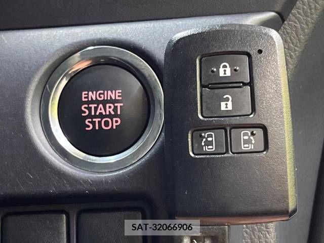 Toyota VOXY 2014-08 321407-5