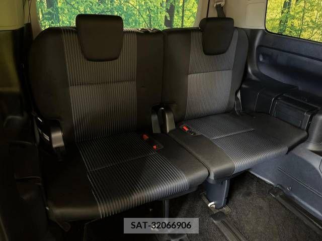 Toyota VOXY 2014-08 321407-10