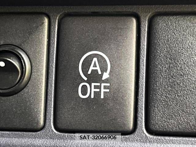 Toyota VOXY 2014-08 321407-7