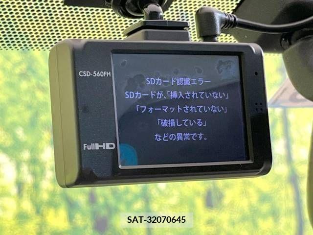 Toyota PRIUS 2012-02 322119-6