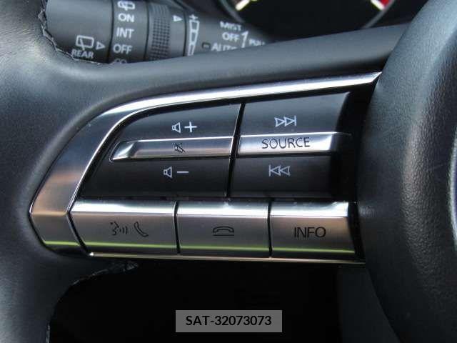 Mazda MAZDA3 2021-01 221257-15