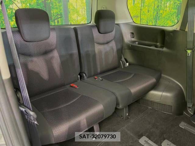Nissan SERENA 2011-08 367641-11