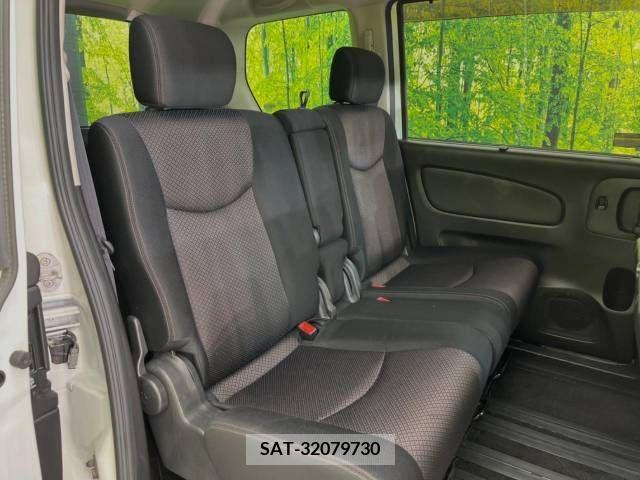 Nissan SERENA 2011-08 367641-10