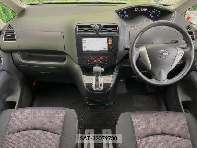 Nissan SERENA 2011-08 367641-1