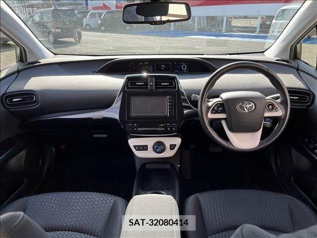Toyota PRIUS 2016-08 281823-1
