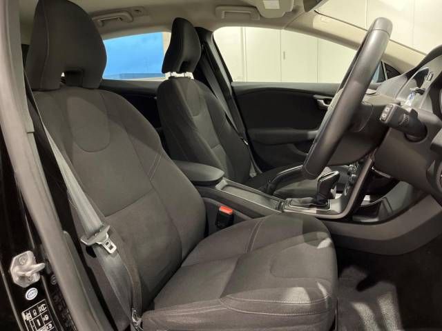 Volvo V40 2015-11 7143-10