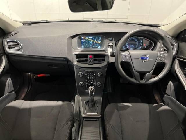 Volvo V40 2015-11 7143-1