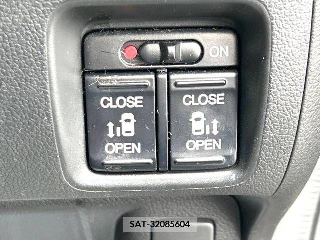 Honda N BOX CUSTOM 2014-01 328606-4