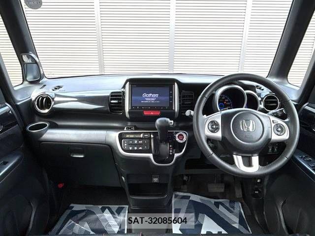 Honda N BOX CUSTOM 2014-01 328606-1