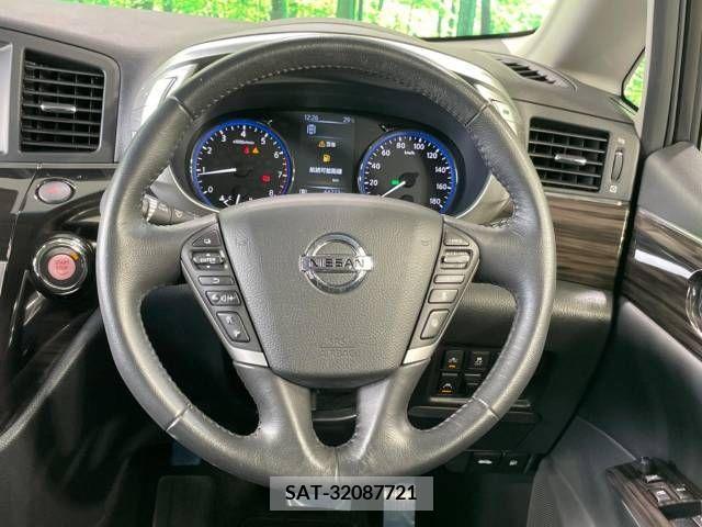 Nissan ELGRAND 2019-11 336626-11