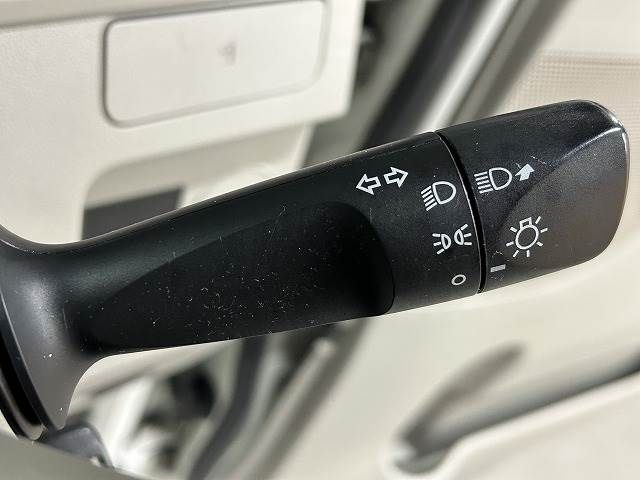 Daihatsu TANTO 2018-07 196003-7