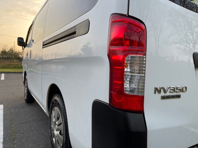 Nissan NV350 Caravan 2016-03 3865-17