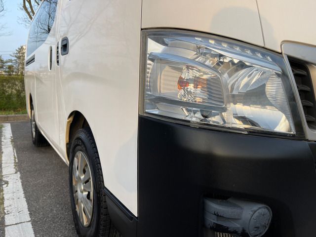 Nissan NV350 Caravan 2016-03 3865-13