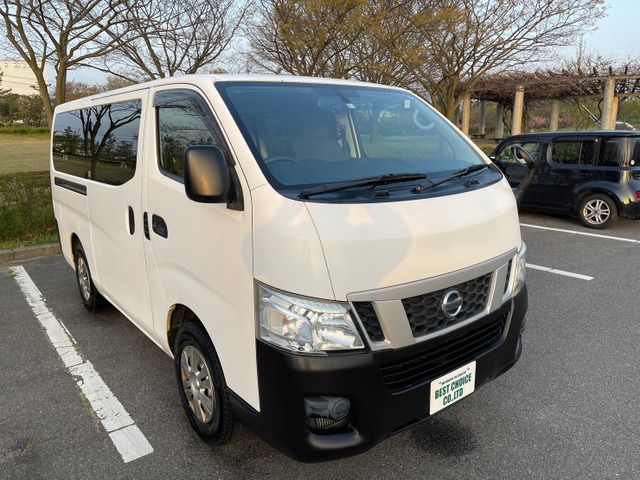 Nissan NV350 Caravan 2016-03 3865-11