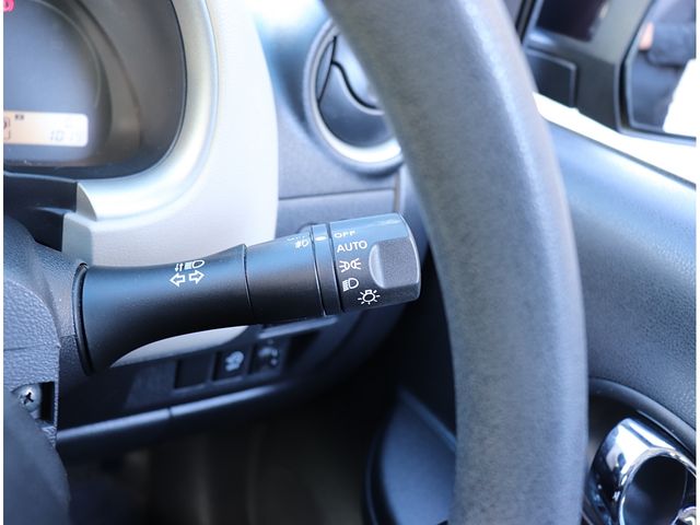 Nissan MARCH 2011-09 21877-21