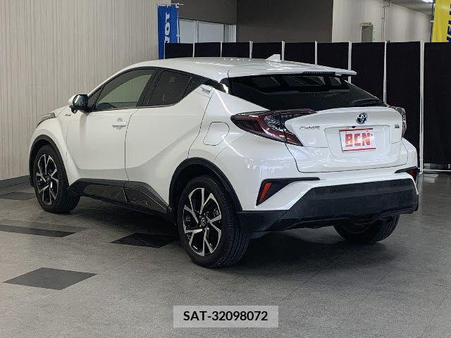 Toyota C-HR 2017-05 294945-8
