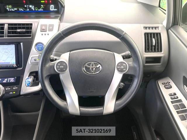 Toyota PRIUS ALPHA 2013-07 282466-11