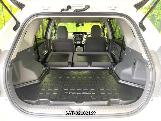 Toyota PRIUS ALPHA 2013-07 282466-10