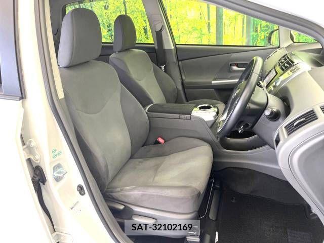 Toyota PRIUS ALPHA 2013-07 282466-8