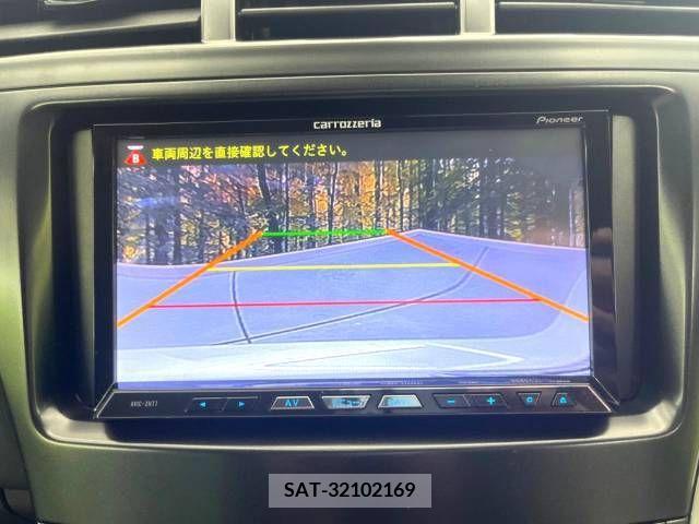 Toyota PRIUS ALPHA 2013-07 282466-3