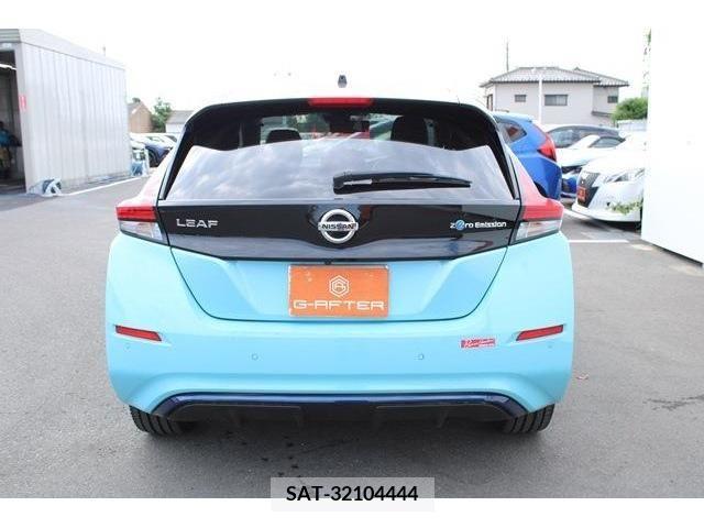 Nissan LEAF 2018-01 367073-7