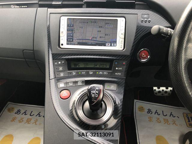 Toyota PRIUS 2012-12 282168-3