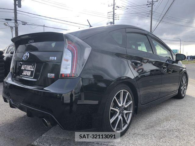 Toyota PRIUS 2012-12 282168-1