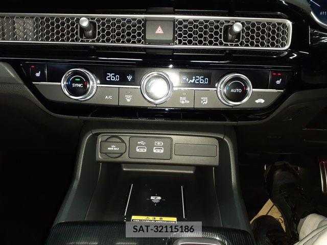 Honda CIVIC 2022-06 218942-14