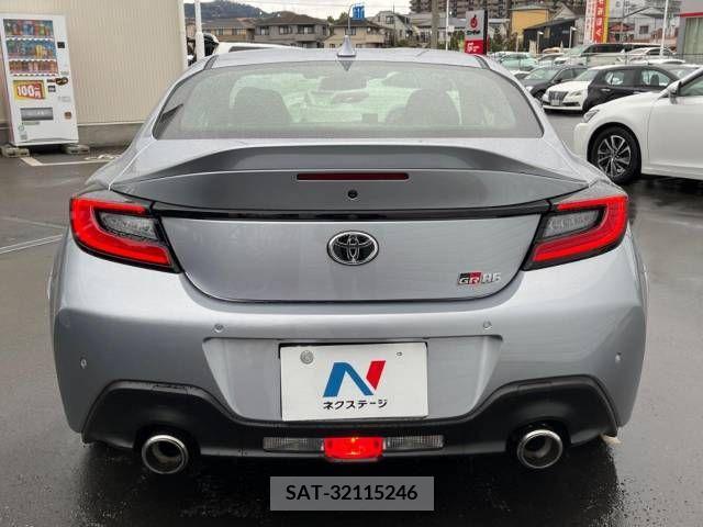 Toyota 86 2022-01 226377-15