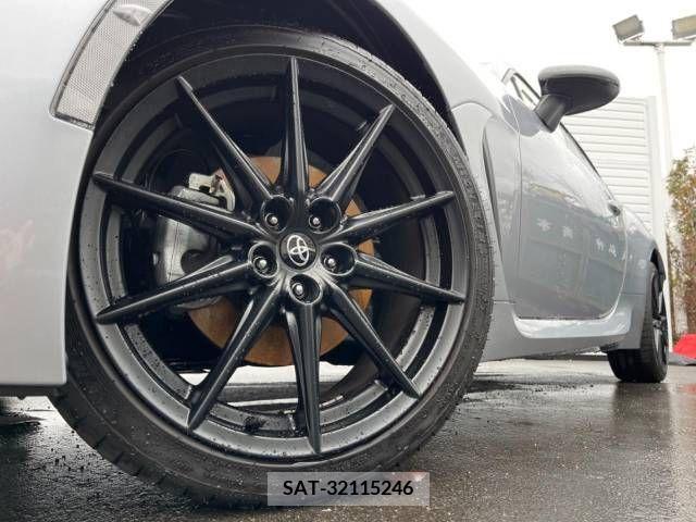 Toyota 86 2022-01 226377-13