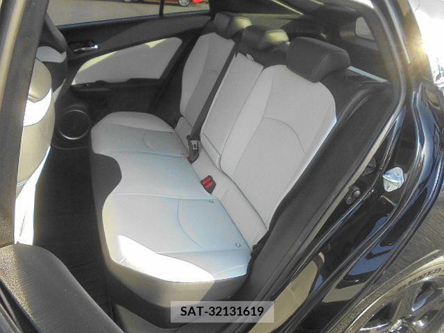 Toyota PRIUS 2016-08 238939-18