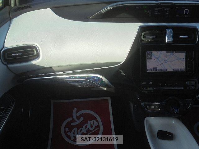 Toyota PRIUS 2016-08 238939-12