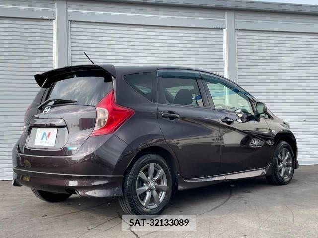 Nissan NOTE 2013-08 365476-16