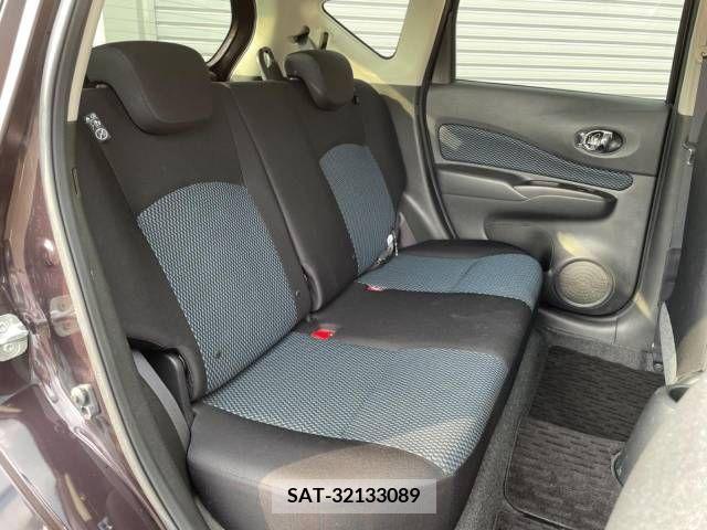 Nissan NOTE 2013-08 365476-8