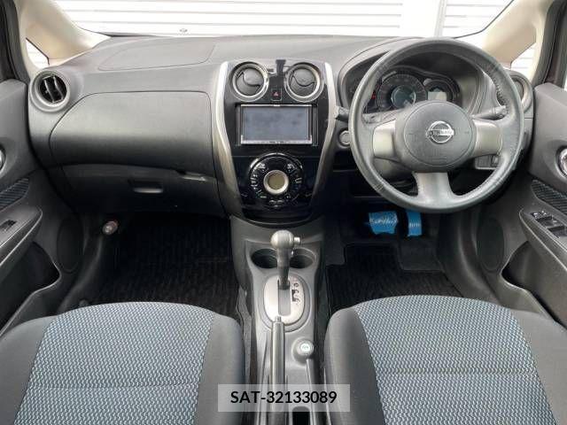 Nissan NOTE 2013-08 365476-1