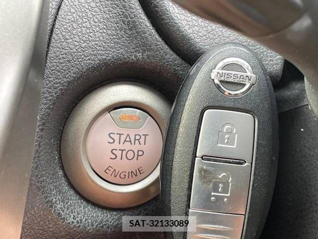 Nissan NOTE 2013-08 365476-4