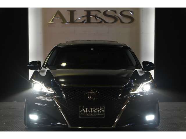 Toyota CROWN SEDAN 2015-12 2260-17