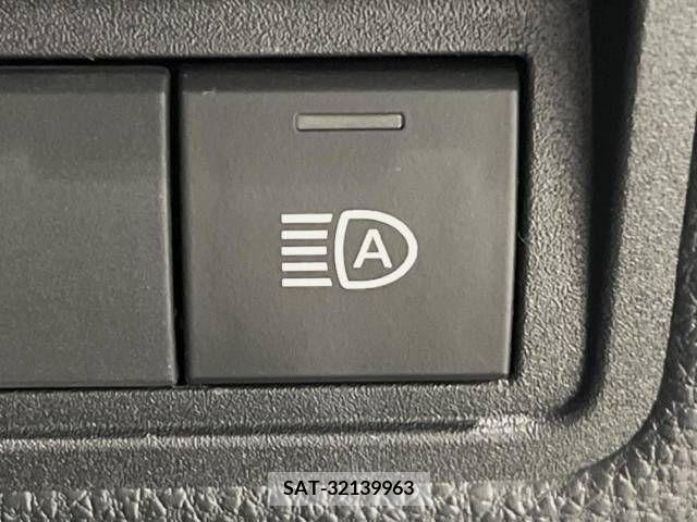 Toyota YARIS 2023-02 217171-7