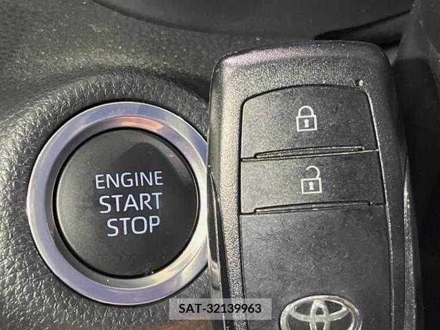 Toyota YARIS 2023-02 217171-6