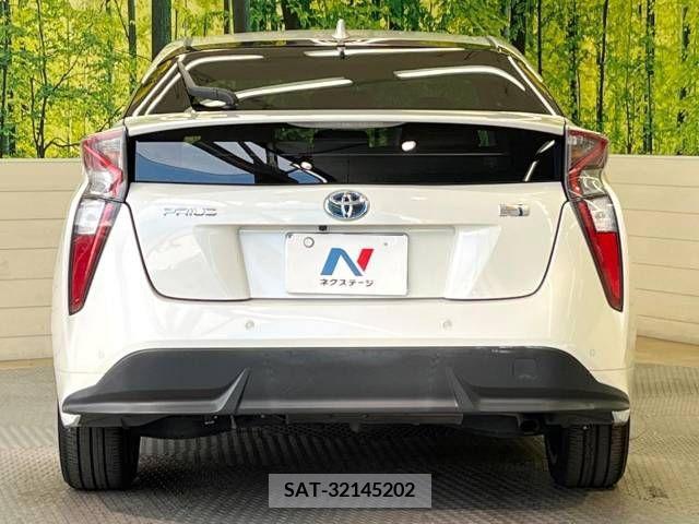 Toyota PRIUS 2016-06 282951-14